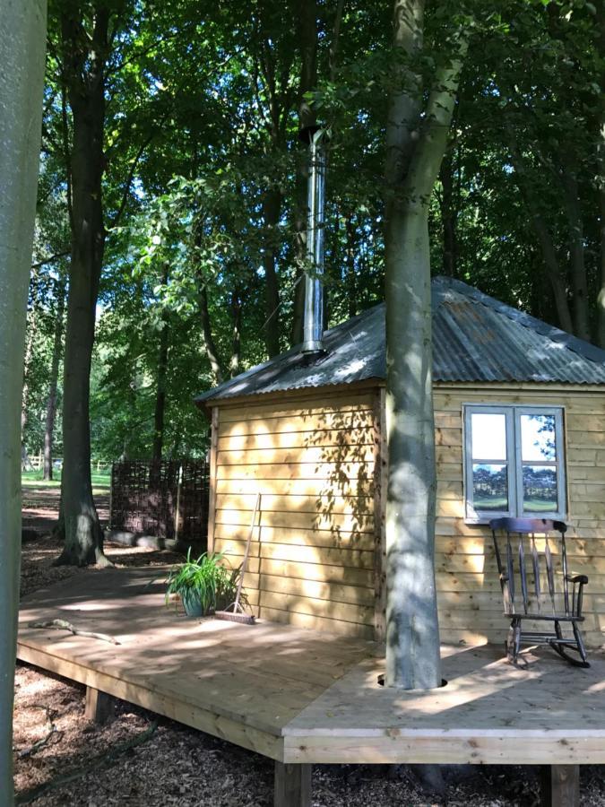 Woodpecker Cabin With Hot Tub King's Lynn Exterior foto