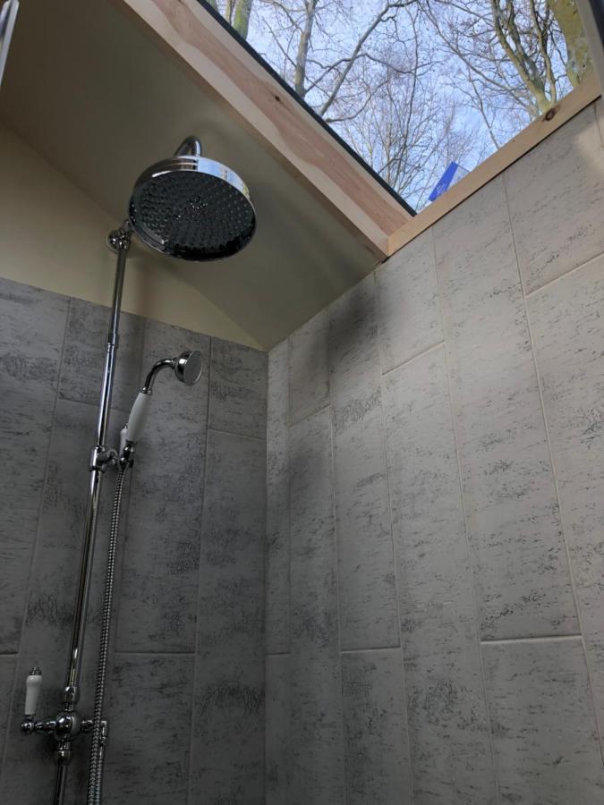 Woodpecker Cabin With Hot Tub King's Lynn Exterior foto