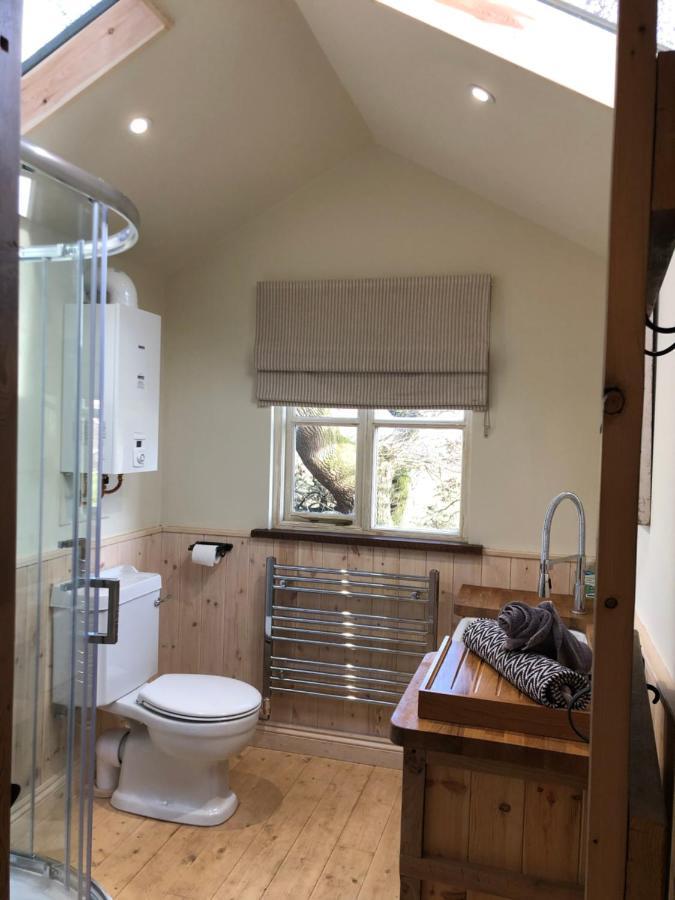 Woodpecker Cabin With Hot Tub King's Lynn Exterior foto